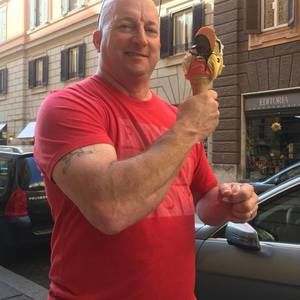 Meet your Posher, Robert